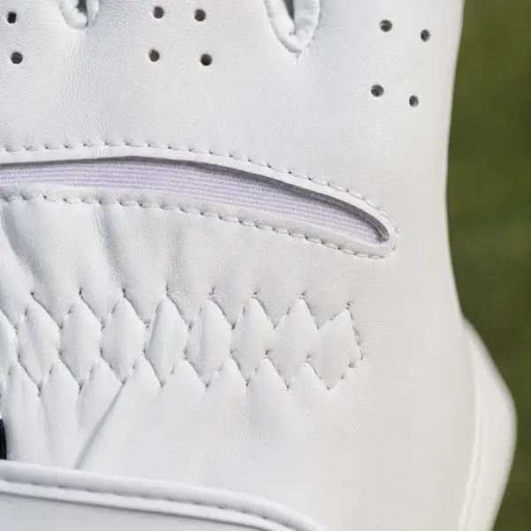 Stitched elastic across the back of the glove